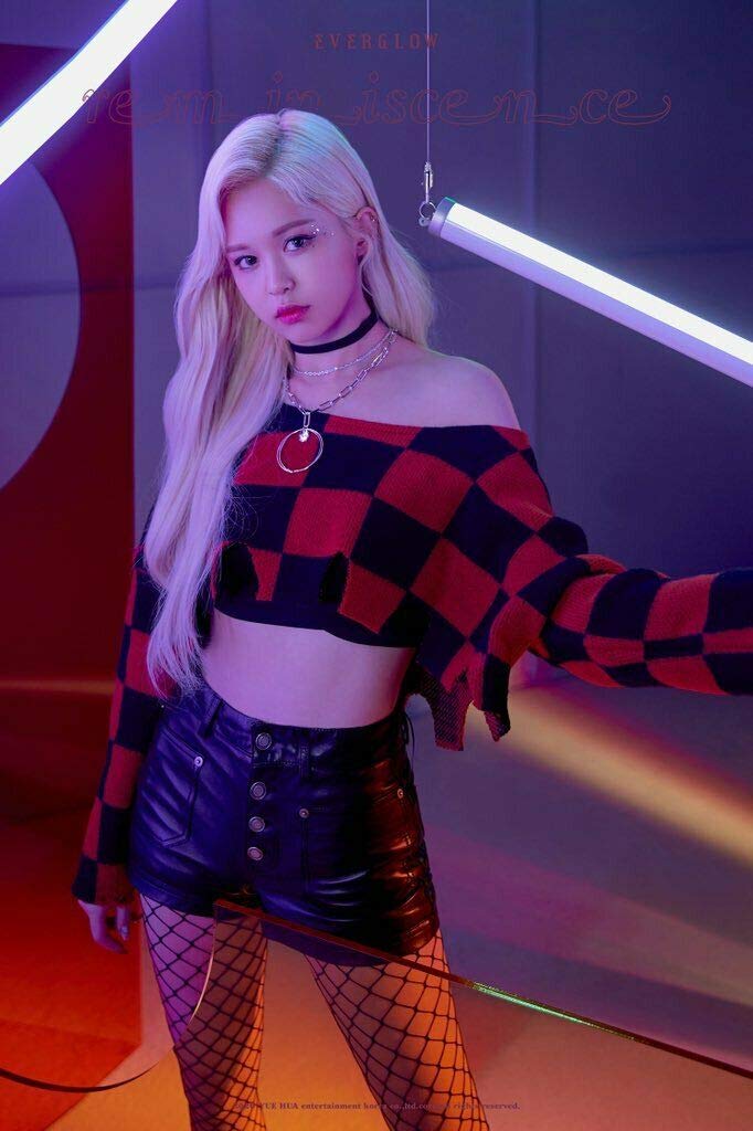 EverGlow 'Reminiscence' 1st Mini Album CD+72p PhotoBook+2p Postcard-Calendar with 1ea Holder+1p PhotoCard+Message PhotoCard Set+Tracking Kpop Seaeled
