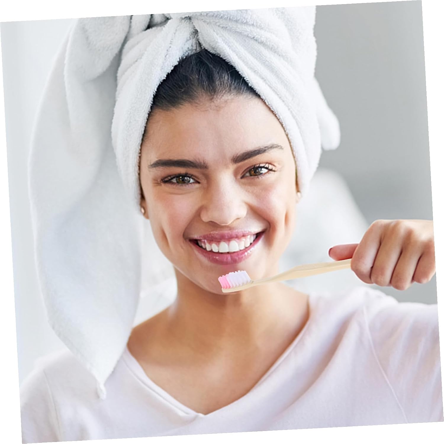 Disposable Toothbrush with Toothpaste Set, 100pcs Individually Wrapped Manual Travel Toothbrushes, OPP Packaging, Suitable for Hotels and Travel Use Style