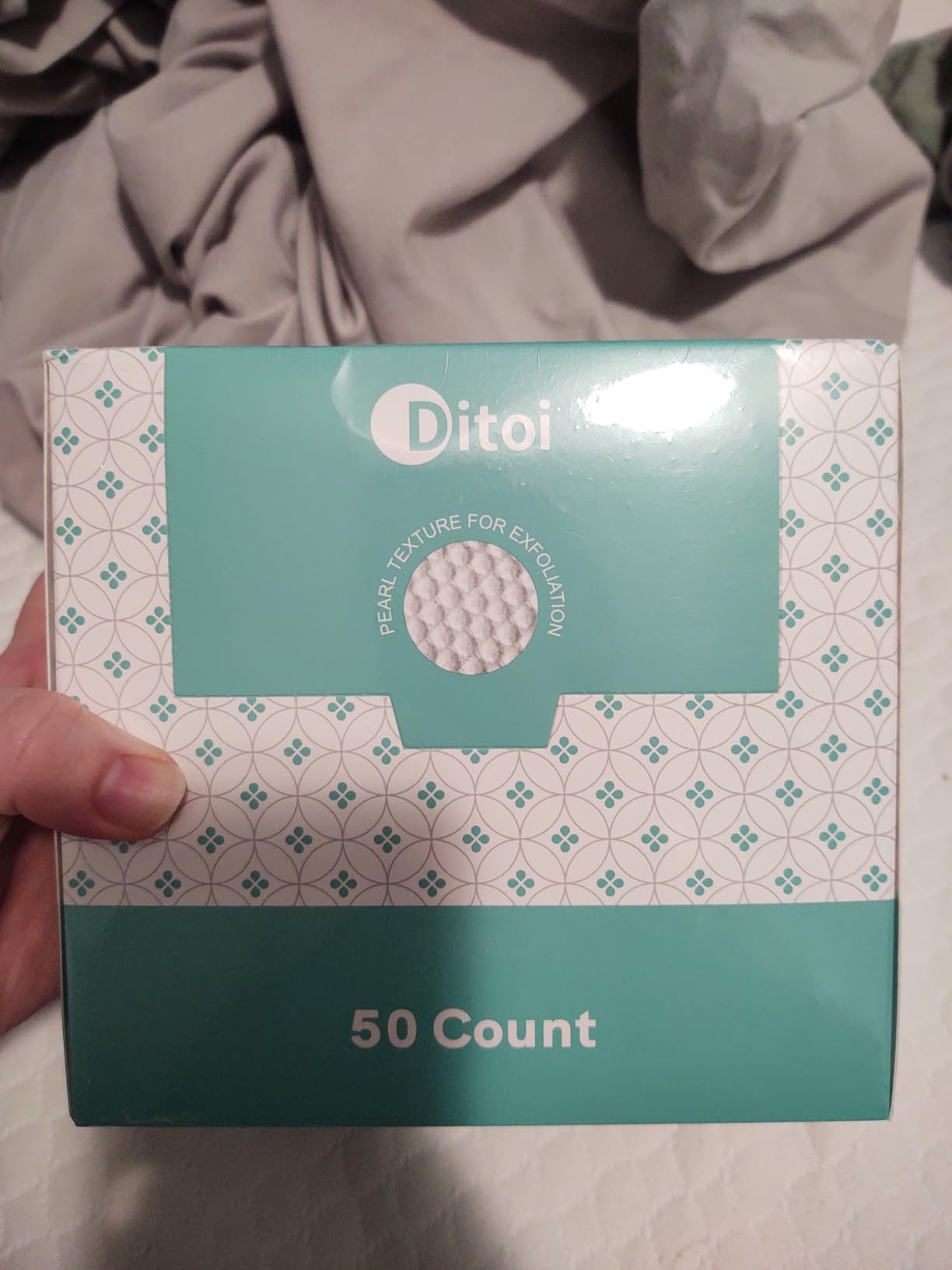 Ditoi Disposable Face Towels XL, Soft Cotton Facial Cleansing Cloths, Dry Face Towelettes for Makeup Removal, Sensitive Skin & Daily Skin Care, 50 Count, 10"×12"