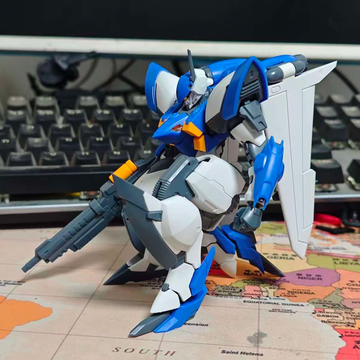 HiPlay Sheik Mainland Ultra Action Trooper OCR-122 Yunque (Lerche) Blau Weiß Farbe 1/144 Maßstab Mecha Bausatz Modellbausätze