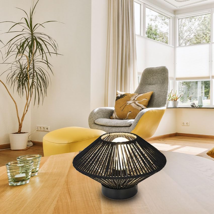 Lámpara de sobremesa E27 40W, altura 240mm, diseño en seda color arena, ideal para iluminaciones decorativas en oficinas y hogares.