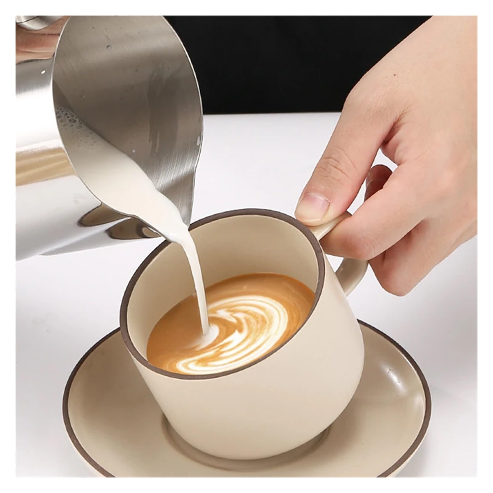 Jarra de espuma leche acero inoxidable 600/900ml, taza café con asa, jarras báscula for el hogar, cafetería, Bar, restaurante(Black-600ML)