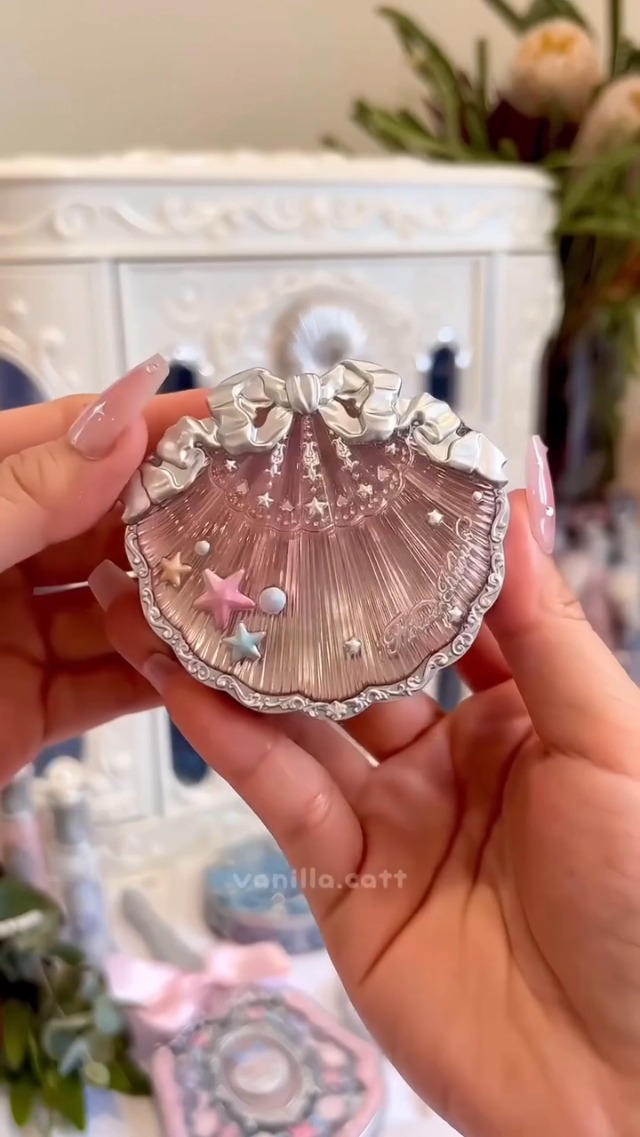 Amazon.com : Flower Knows Shell's Jewel 6-Color Makeup Palette