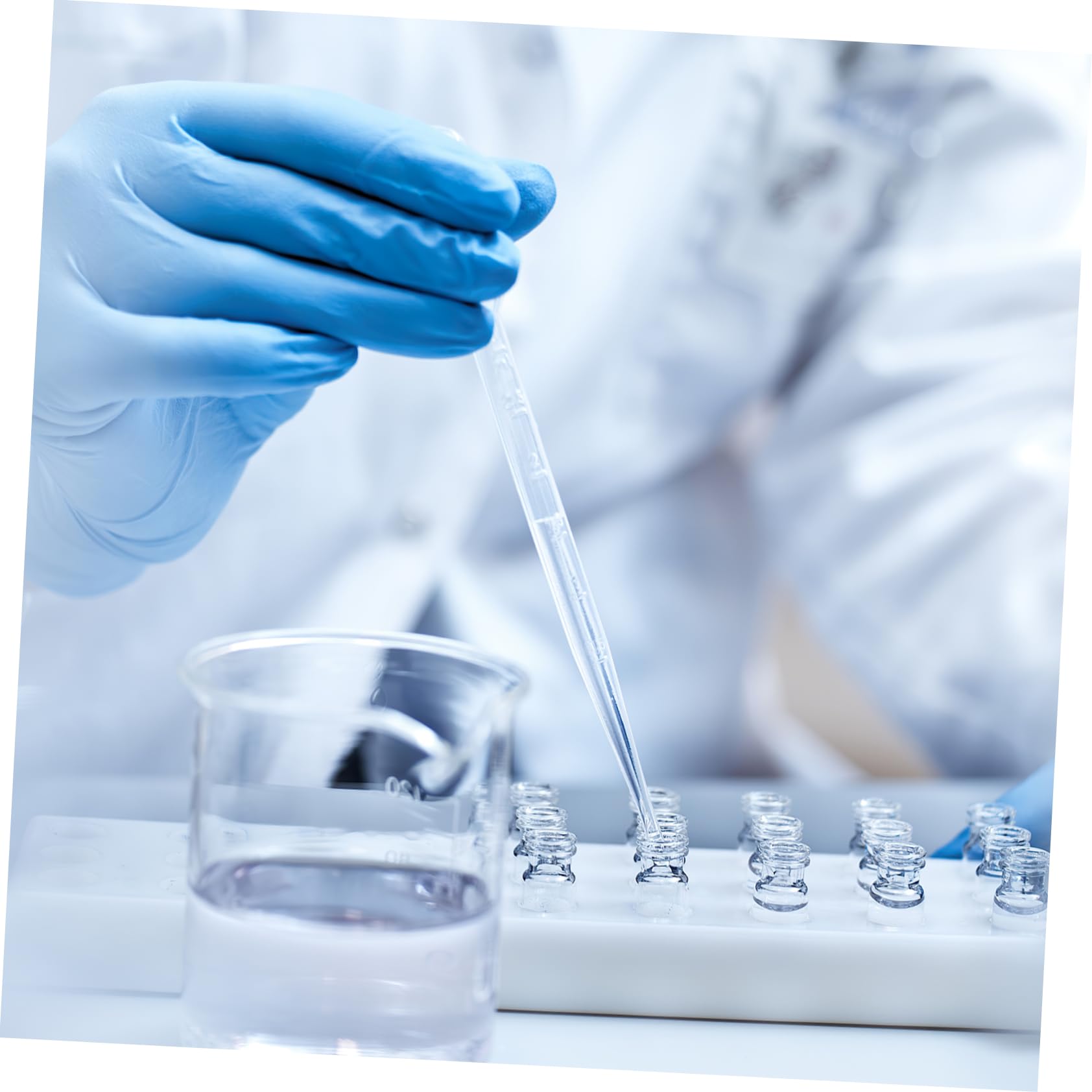 HOMOCONO 100pcs Plastic Dropper Pipettes Graduated Eye Dropper Calibrated for Lab 5ml