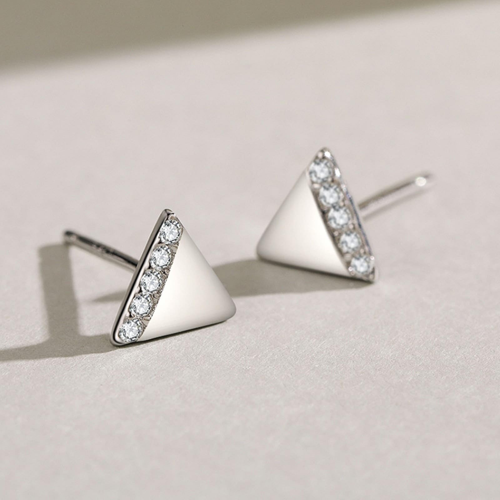 Pendientes de oro blanco de 18 quilates con moissanita, triángulo PT950, pendientes de platino