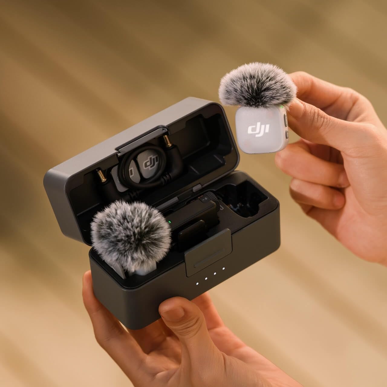 DJI Mic Mini 2 (2 TX + 1 RX + Charging Case) | Mini wireless