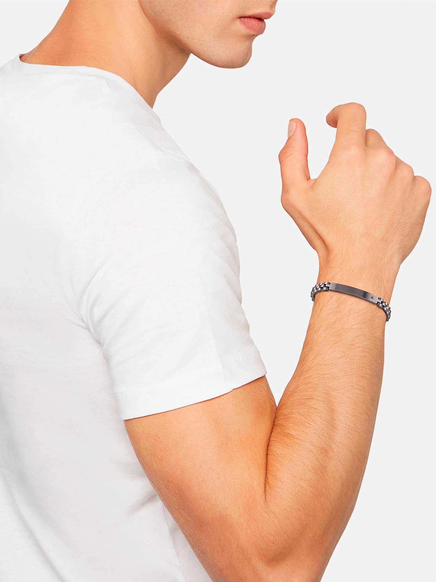 Breil, Collezione Black Diamond, Bracciale Uomo in Acciaio Colorato IP Gun, con Diamante Naturale, Pratica Chiusura a Moschettone, Idee Regalo Uomo, Lunghezza Regolabile 17.5-22 cm, Grigio
