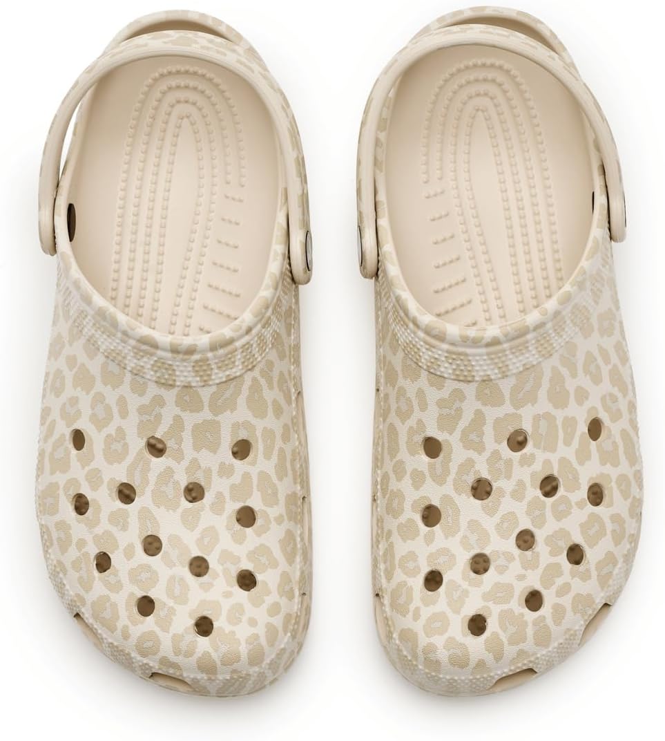 Crocs Unisex-Adult Classic Clog - Seasonal Graphic