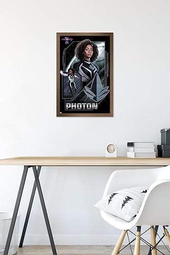 Miniatura 79 de Trends International Marvel The Marvels - Póster de pared con fotón, 22.37 x 34.00 pulgadas, versión enmarcada en blanco Versión enmarcada