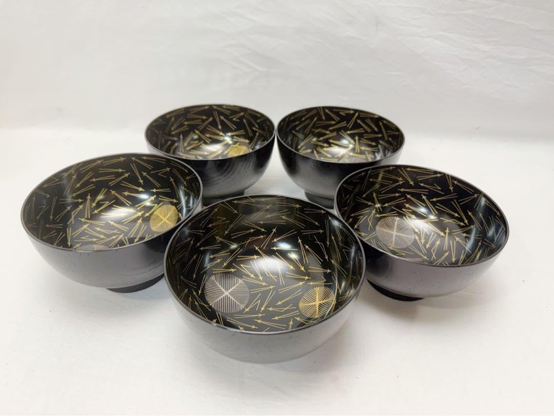 ほぼ未使用 懐石道具 木製黒塗 吸物椀 金彩松葉見返し蒔絵 木箱 ほぼ未使用 懐石道具 木製黒塗 吸物椀 金彩松葉見返し蒔絵 木箱