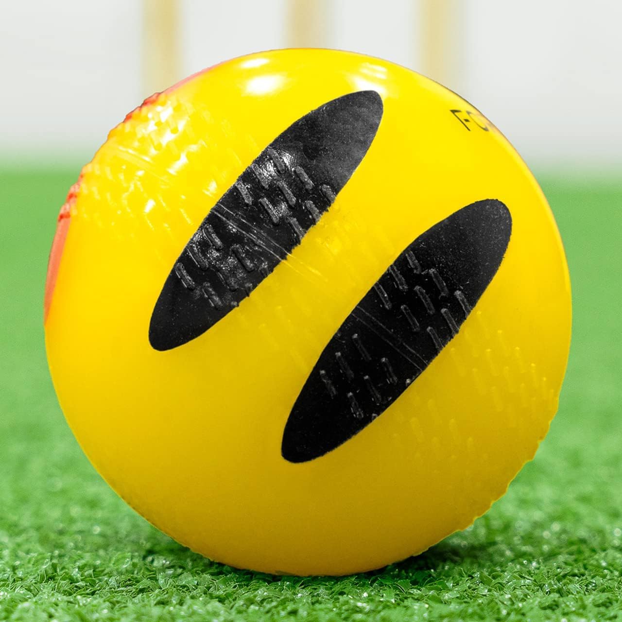 FORZA Fortress Pelotas de Cricket Paquete de 6 Práctica Junior Senior Bolos Juego de Plástico Entrenamiento
