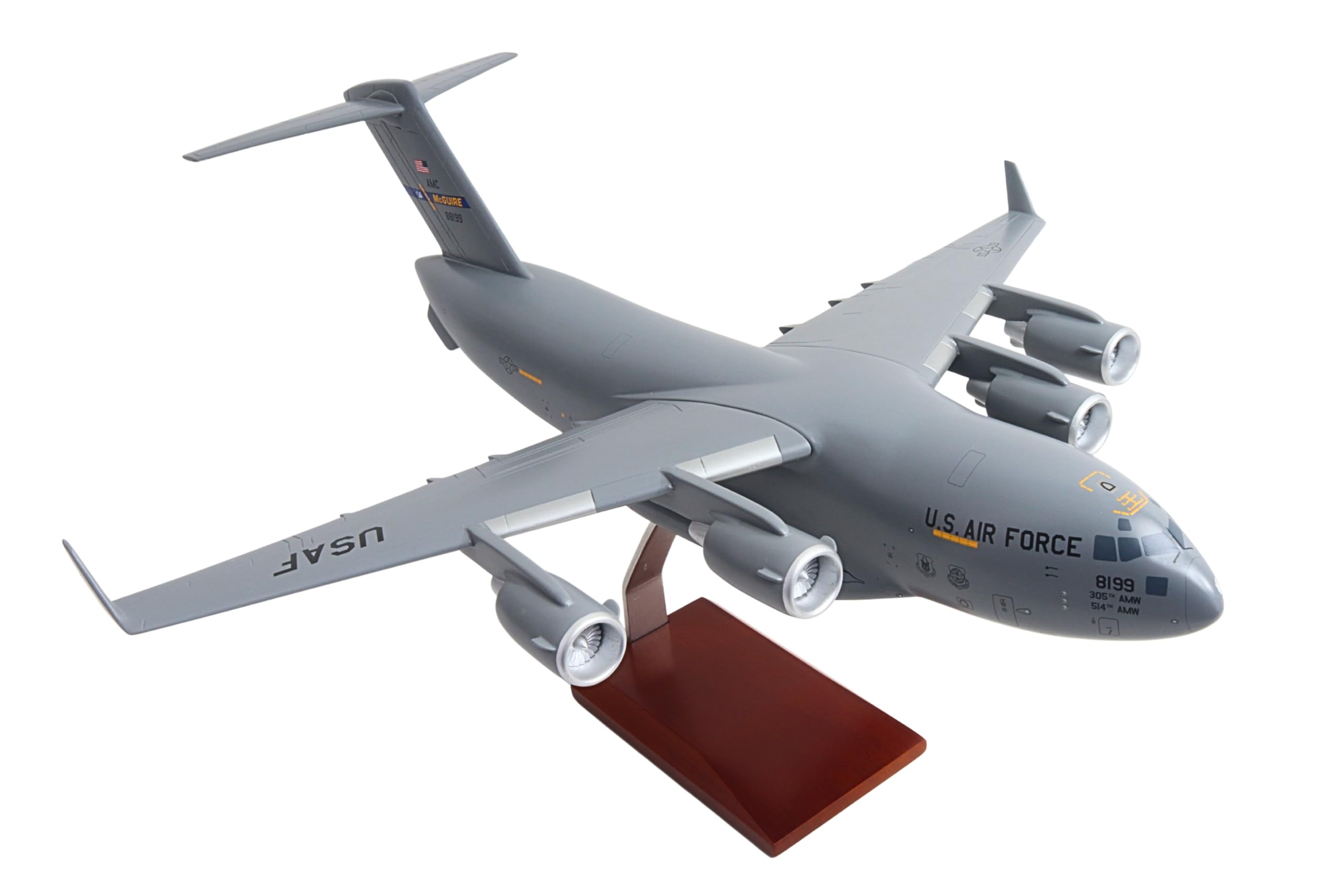C-17A Globemaster III maquette en résine 1/100 McGuire AFB avec socle de collection