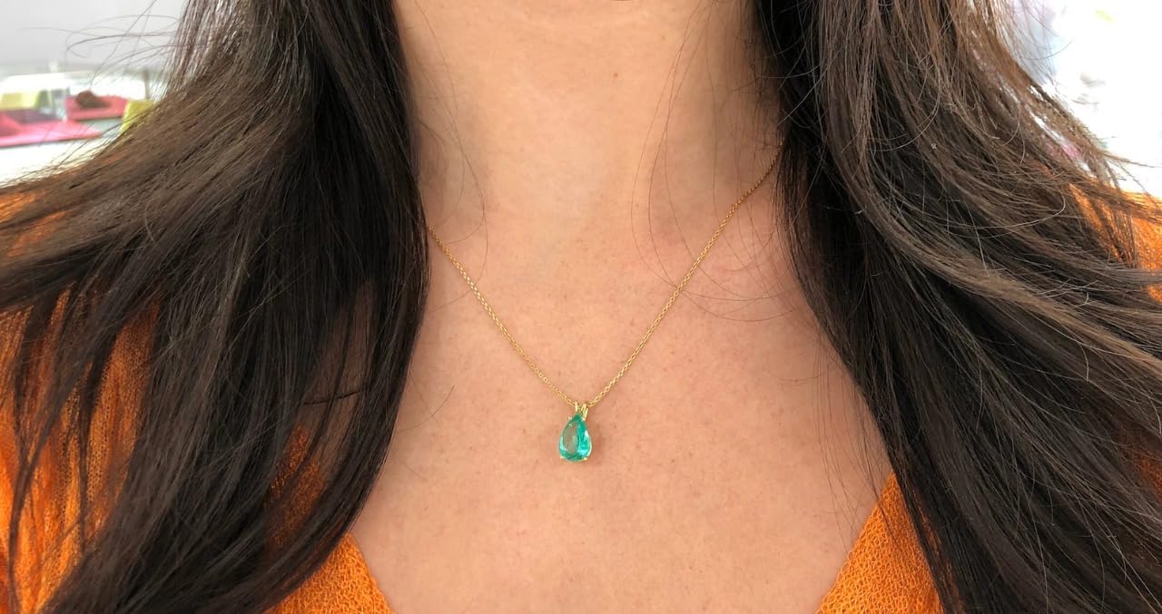 4.50 Carat VVS Colombian Rich Green Natural Earth mined Emerald Solitaire gold 4 Prong Pendant, Pear Cut Emerald Gold Double Bail Pendant