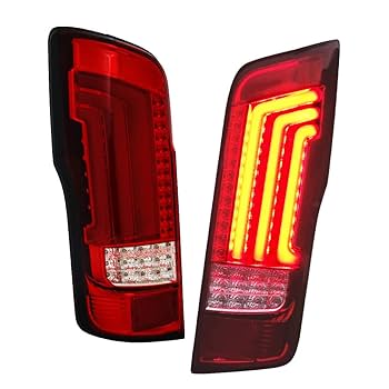 日産キャラバンテールランプ 2個セット レッド/クリア 日産キャラバンテールランプ 2個セット レッド/クリア 日産