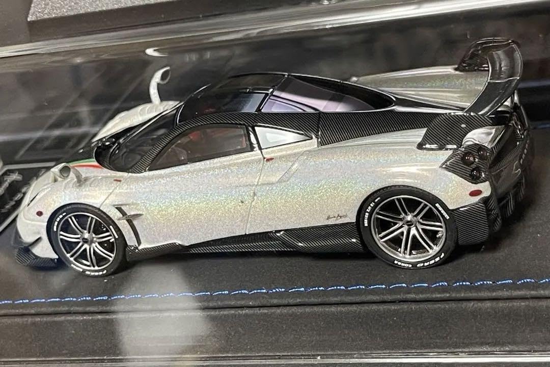 Amazon.co.jp: PEAKO パガーニ ウアイラBC カメレオンホワイト 1/43 