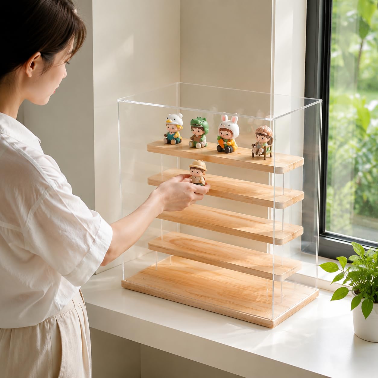 Vitrine Sammlerstücke, Transparente Acryl Vitrine mit Holzfuß, Mehrstufige 4 Ebenen Vitrine für Figuren und Modellbau, Staubfrei und Dekorativ , Japanischer Stil, 4 Ebenen (#2548)