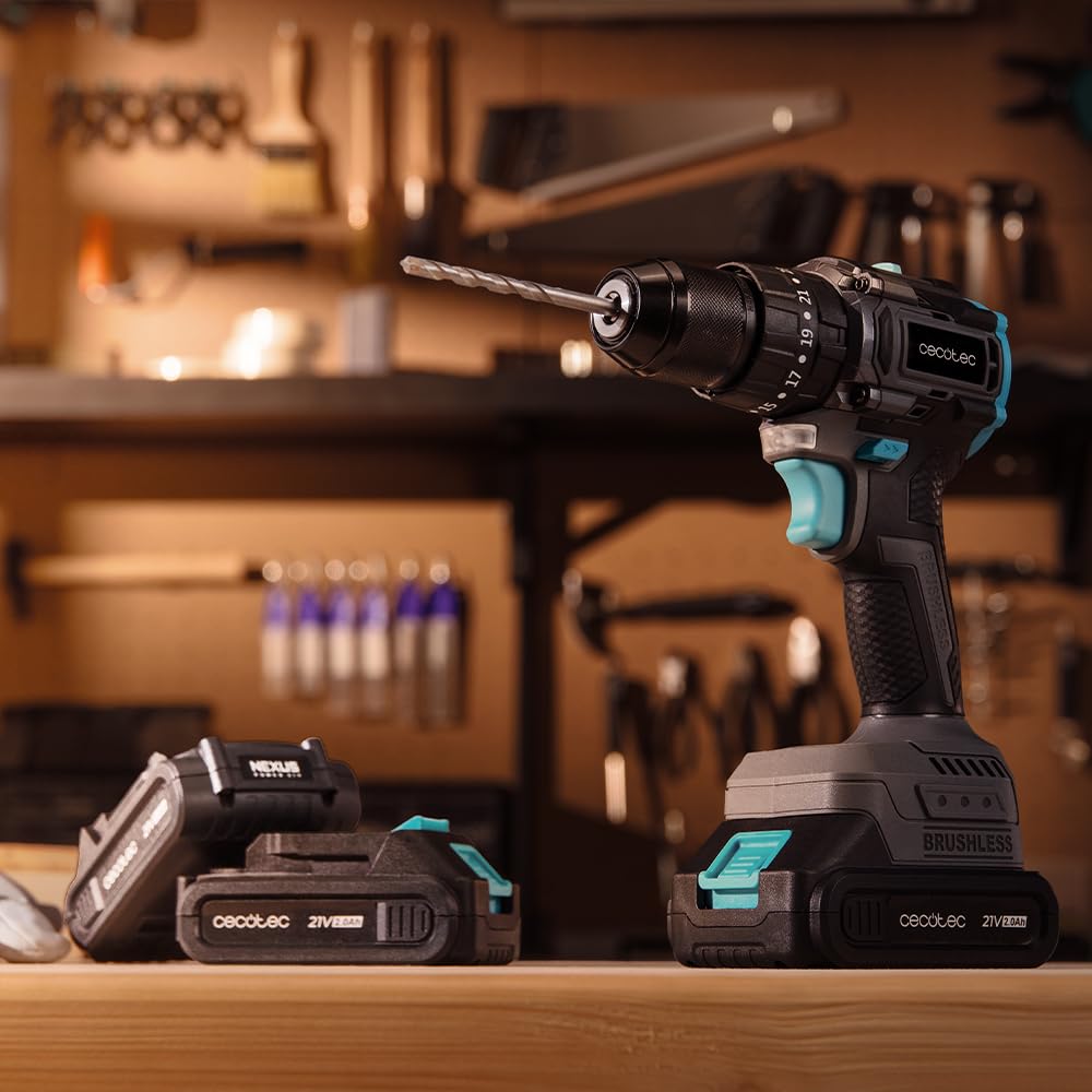 Cecotec Trapano a Percussione - Trapano Portatile PowerForce 3000 Impact Brushless. Motore Brushless, 32000IPM, 2 Batterie 21V-2000mAh, 1500rpm, Coppia 45Nm Regolabile 25+1 livelli, Luce Accessori