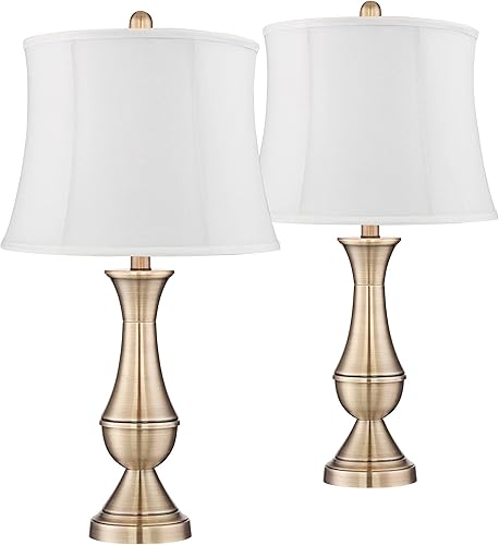 Regency Hill Becky - Juego de 2 lámparas de mesa tradicionales de 24 34 pulgadas de alto, latón antiguo, metal dorado, blanco, pantalla de tambor de