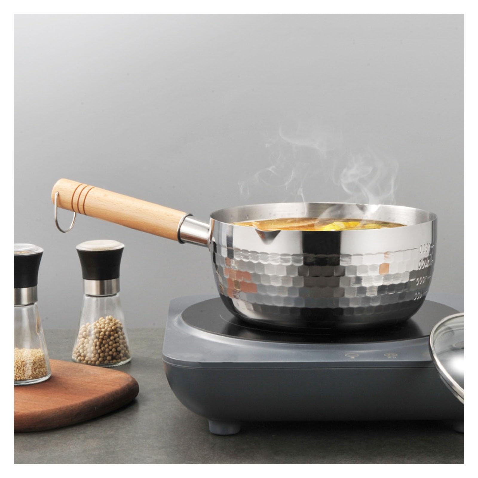 Japanischer Kochtopf, Multifunktionaler Milchtopf aus Edelstahl mit Holzgriff, Traditionelle Schneepfanne für Nudeln und Suppen, inklusive Messskala