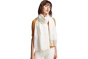 maamgic Cream Scarf: Luxurious Warmth for Any Occasion