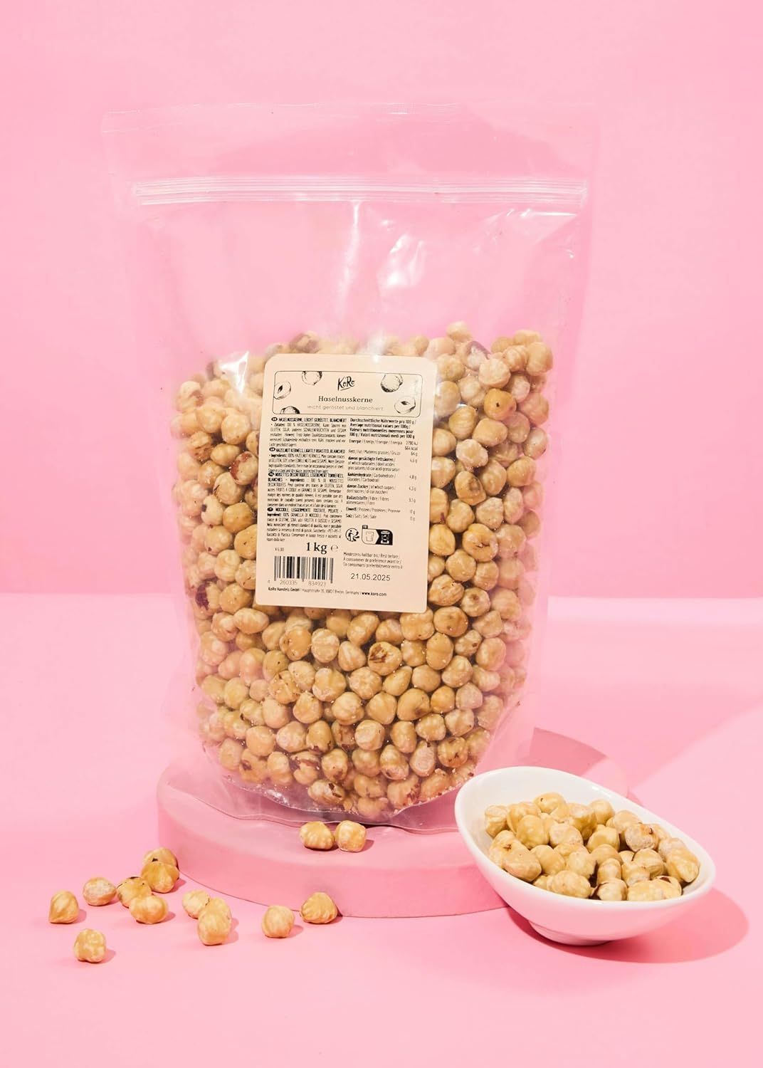 KoRo - Noisettes torréfiées 1 kg - Noisettes émondées et sans additifs ni conservateurs, parfaites pour la cuisine ou comme snack
