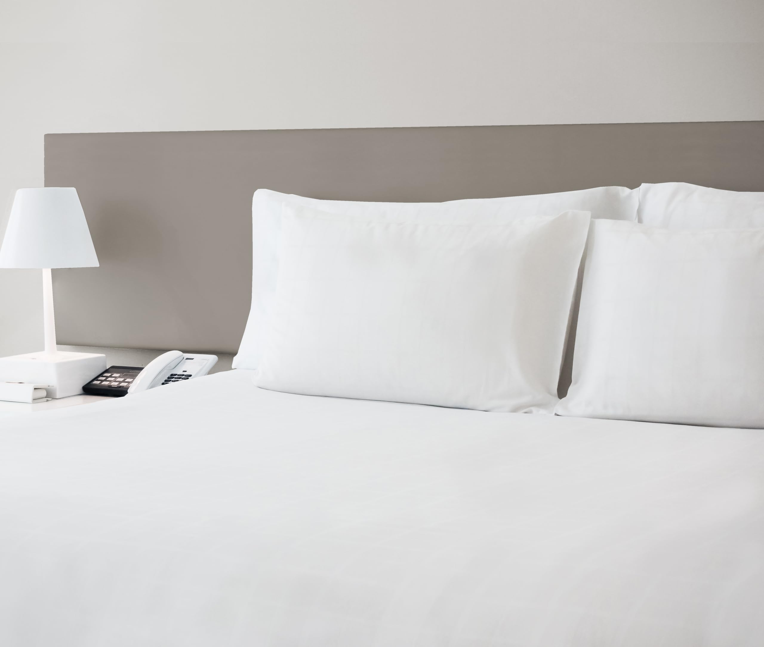 Liniva Home Juego de Sábanas de Hostelería - Colección Victorio - 100% Algodón - Fácil Planchado - Color Blanco | Cama 150 cm (2 Almohadas)