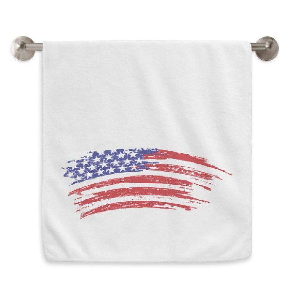 Serviette de toilette moelleuse USA blanche aux finitions soignées