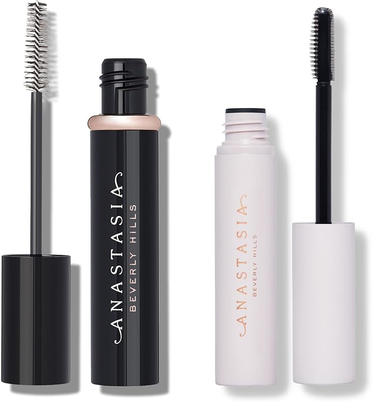 Set de elementos esenciales navideños para cejas y pestañas esculpidas | Una selección que presenta dos elementos esenciales livianos de ABH para arreglar instantáneamente tus cejas y realzar tus pestañas.