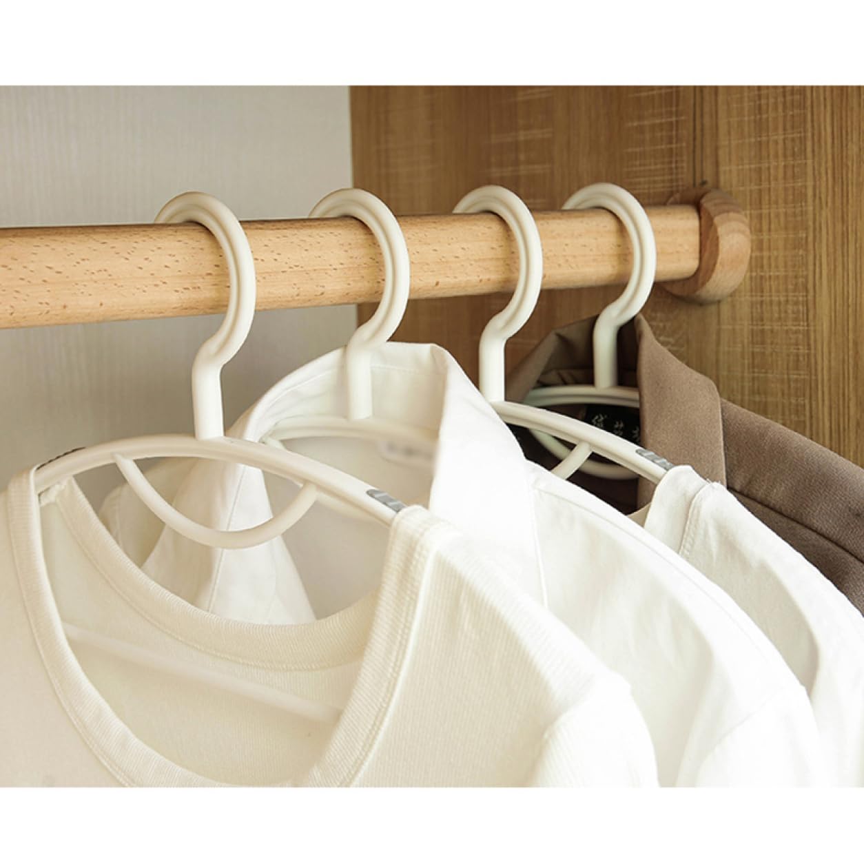 Amazon.co.jp: 10本組 衣類ハンガー すべらない グレー 30 頑丈、滑り