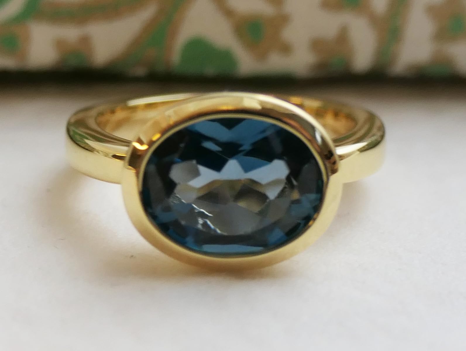 Anillo de plata de ley chapada en oro con topacio azul Londres US Size 7 / Diameter 17.3