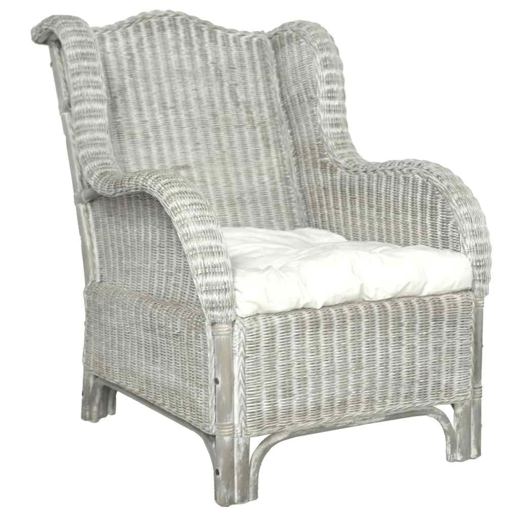 Sillón de salón de ratán natural ideal para renovar la decoración interior