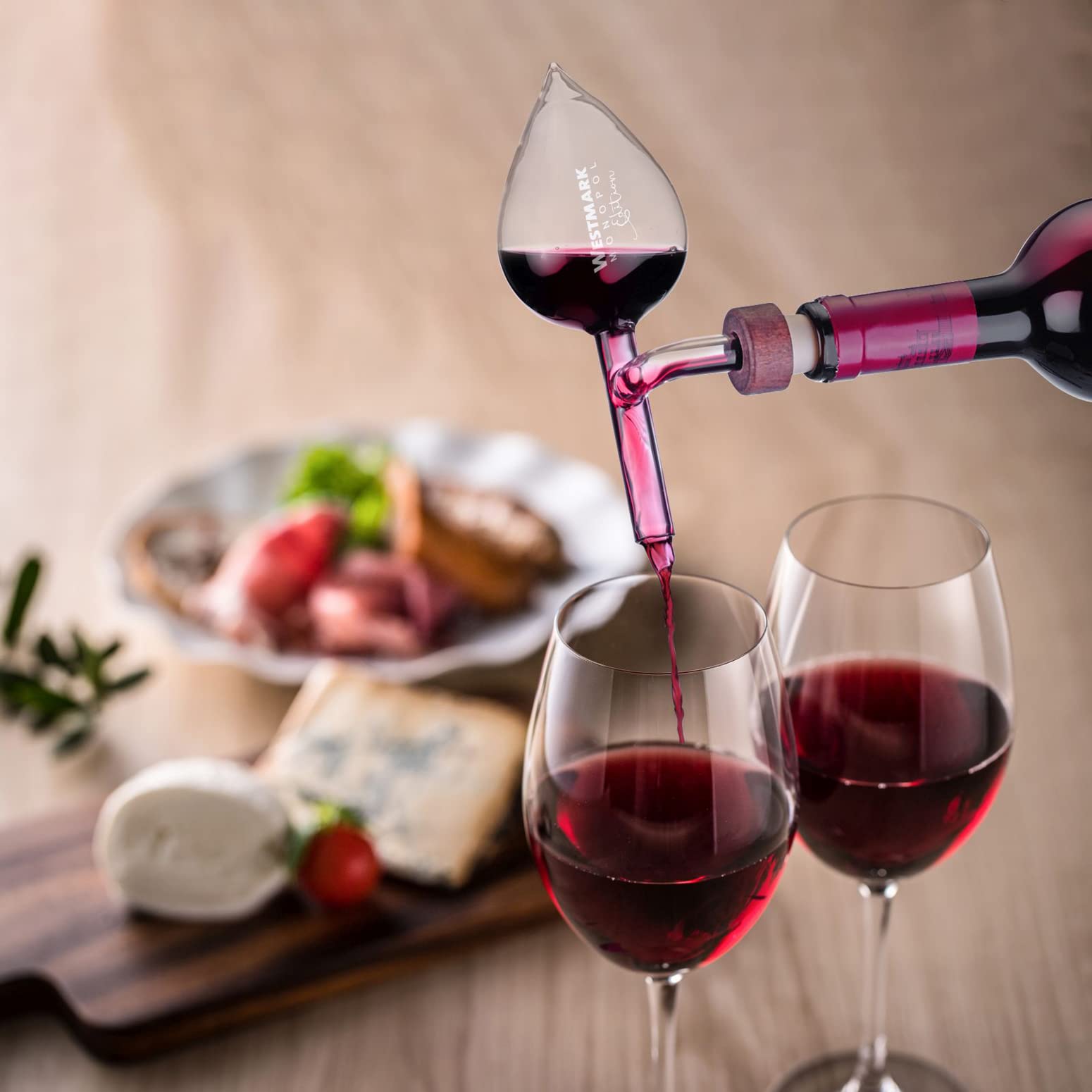Westmark 99093380 dozownik do porcjowania, pojemność: 150 ml, odmierzanie i dekantowanie jednocześnie, szkło/tworzywo sztuczne/drewno, Gourmet, przezroczysty/brązowy
