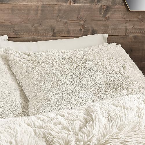 Catherine Lansfield Cuddly Deep Pile Faux Fur Super King Duvet Cover Set with Pillowcases Cream - Image 2