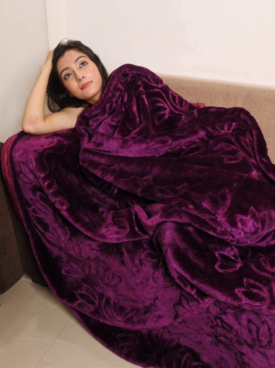 Hanumant Enterprises Soft Best Quility Blanket Double Bed Mink Blanket for Heavy Winter Blanket AC Double Bed Super Soft Light Winter Blanket Travel Mink Blanket (Wine, Double)