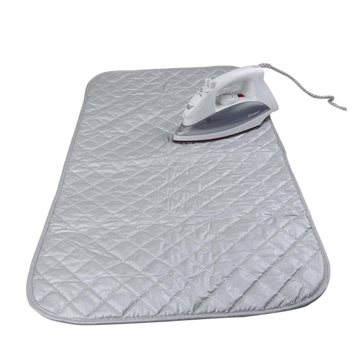 Tappetino da Stiro Antiscivolo 55x120 Cm in Cotone | Resistente alle Alte Temperature, Argento, Portatile, per Piani e Zona Ripostiglio, Adatto a Capi Sottili