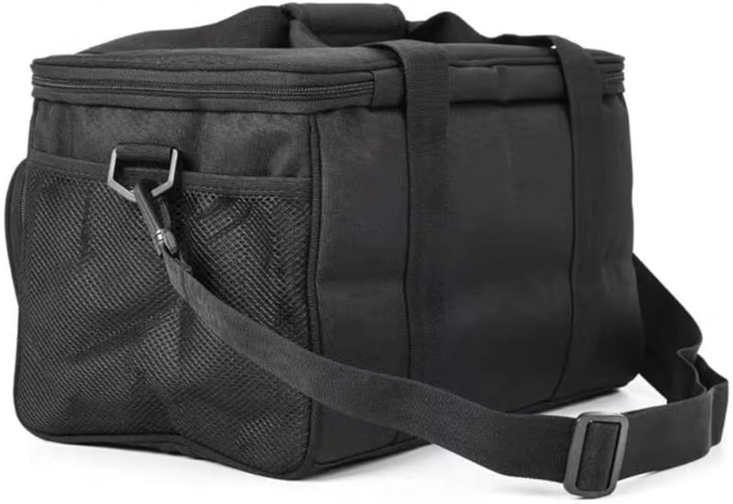 このブラックの船釣り用バッグは、船での釣りに最適なアイテムです。