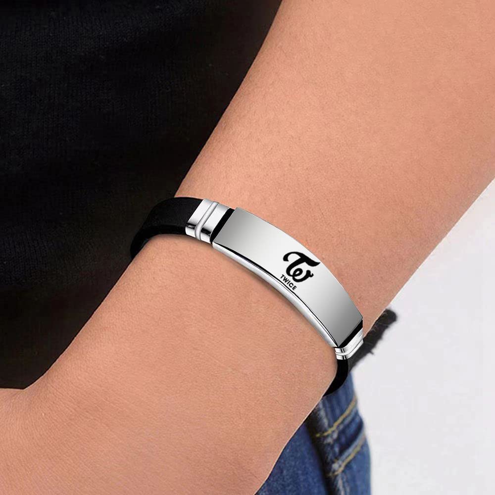 Paquete de 2 Pulseras Kpop TWICE Merch, Pulseras de Silicona con Dijes TWICE Joyería para Regalo