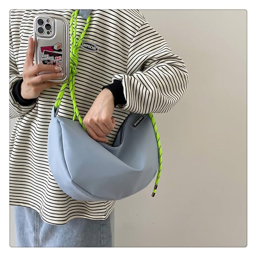 韓国ニッチ Matin Kim2025 新しいポータブルクロスボディ餃子バッグ 2025 新しいシンプルな餃子バッグクロスボディアウトドア