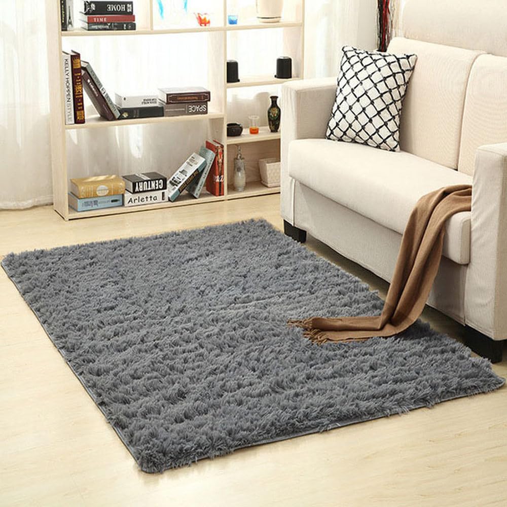 Tapis shaggy pour salon et chambre gris 120x200 cm au design moderne et épuré