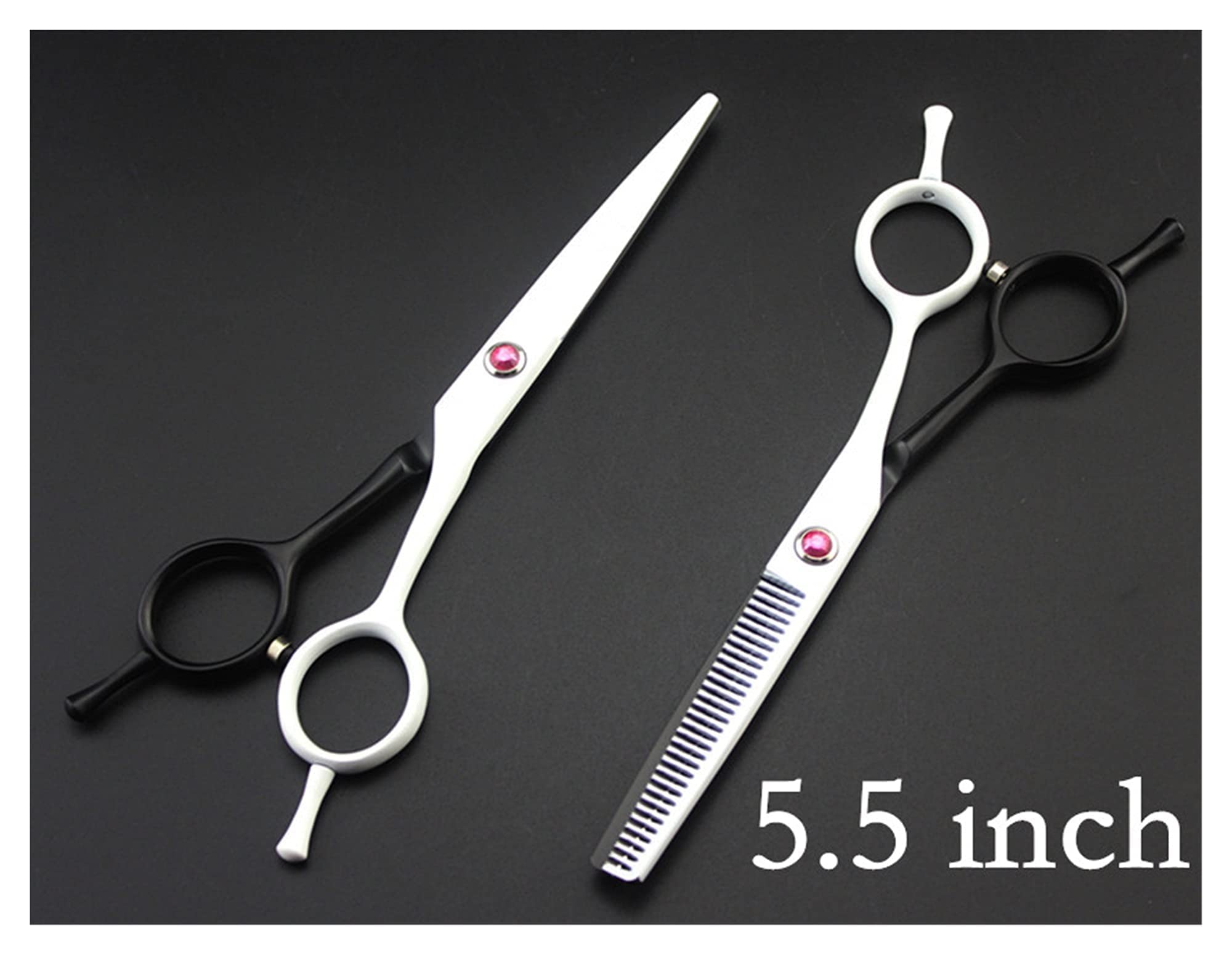 Ciseaux de coiffeur ergonomiques pour rafraîchir sa frange et couper les cheveux en famille