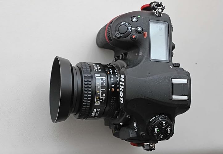 Nikon Ai AF Nikkor 28mm f/2.8D フルサイズ対応