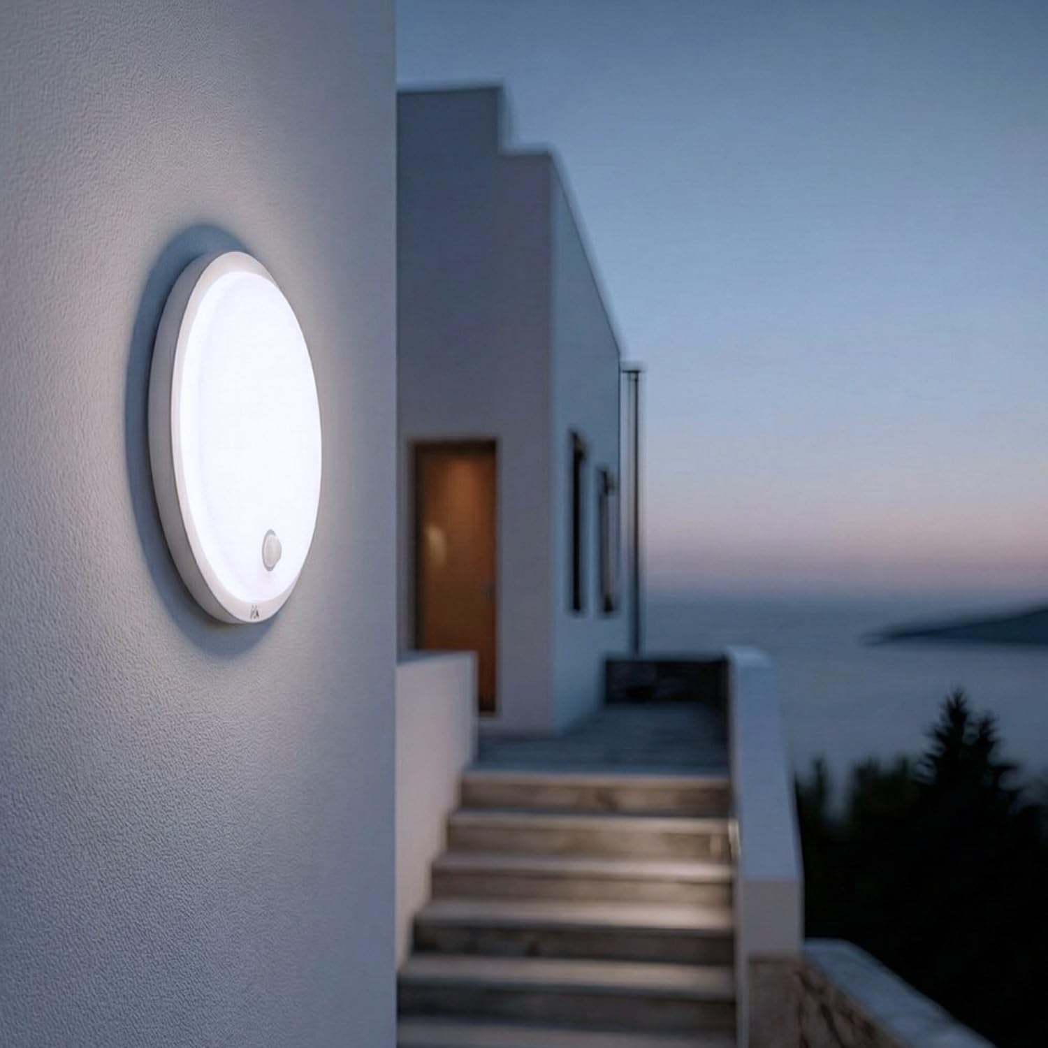 Maclean MCE525 lampa LED z czujnikiem ruchu | PIR 10 W, IP65, neutralna 4000 K, 1000 lm, lampa sufitowa do użytku wewnątrz i na zewnątrz z pracą ciągłą | klasa energetyczna F (biała)