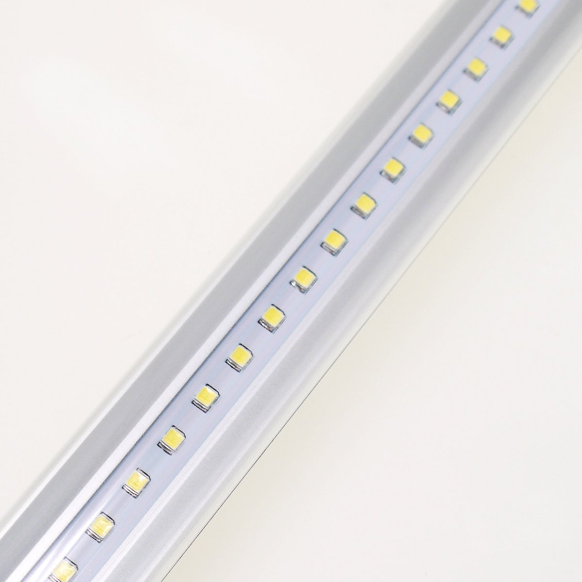 Amazon | 【明るい透明カバー】直管形LED蛍光灯20形(58cm) 昼光色