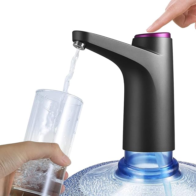 NK Waterdispenser - LED Indicator, USB Oplaadbare 1500 mAh Batterij, Silicone Materiaal, Compatibel met 4,5L 5L 7,5L 10L 11,3L 15L 18,9L (3,8 en 4,8cm Adapter) (Zwart)