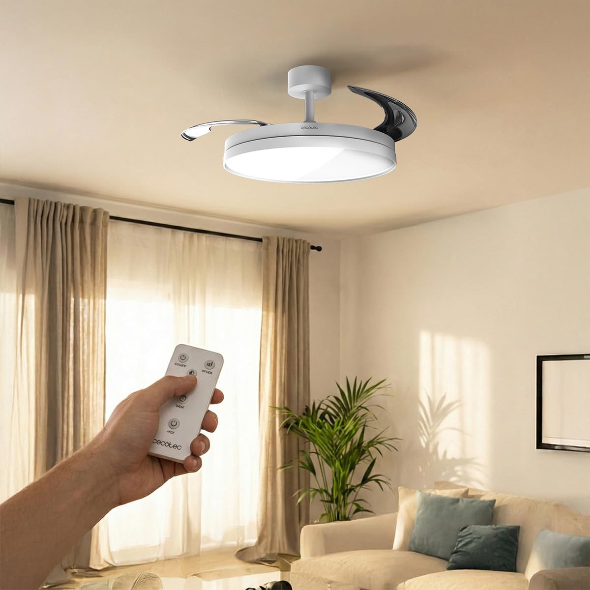 Cecotec Ventilatore da Soffitto con Luce con Pale Retrattili EnergySilence Aero 2440 Invisible Pure White. 30 W, Motore DC, Telecomando, Timer 6 h, 6 Velocità, Funzione Inverno-Estate, Aria Silenziosa