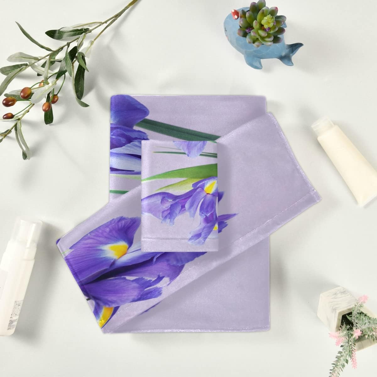 Naanle 3-Piece Towel Set,Iris Flowers Spring Purple Flower Floral Print On Light Violet Bath Towel Sets, 1 Bath Towel, 1 Hand Towel, 1 Washcloth, Absorbent Soft Towels Quick Drying for Bathroom