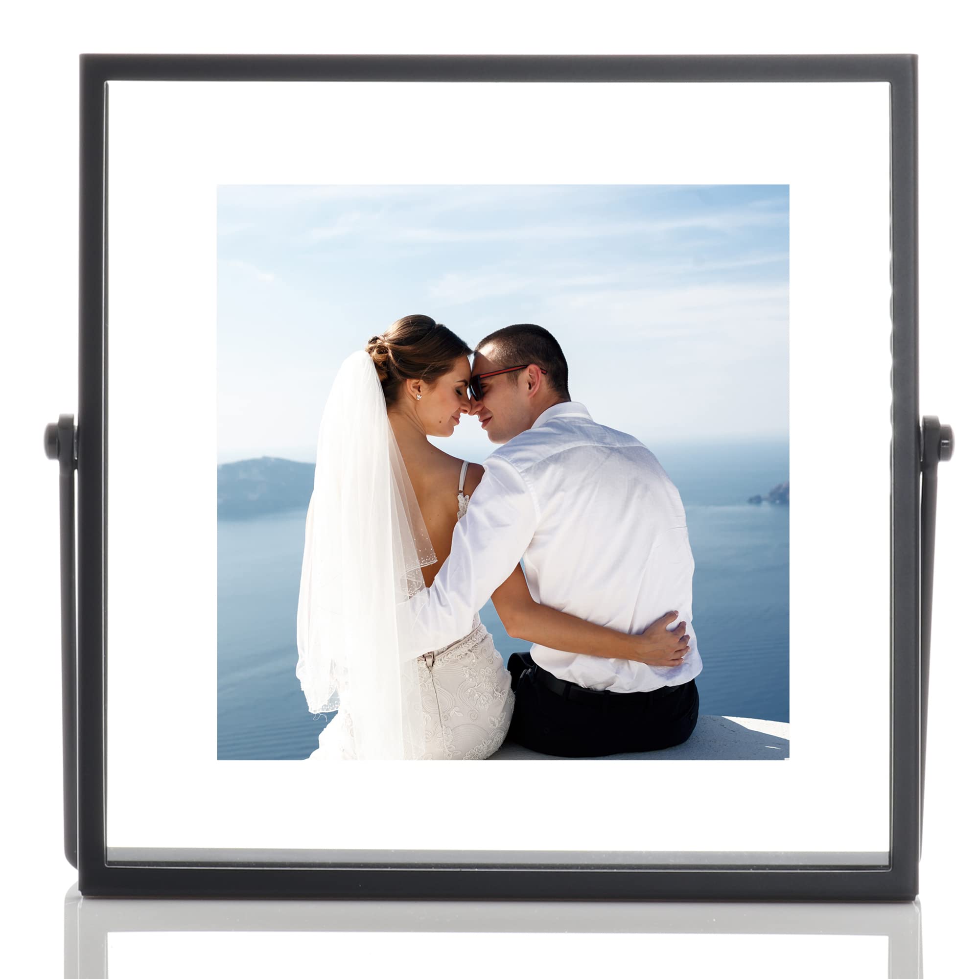 アルベルト・ラフォルス・カサマダ kokey picture frames Amazon.com - Lawrence Frames Metal Easel Float Picture Frame, 4x4