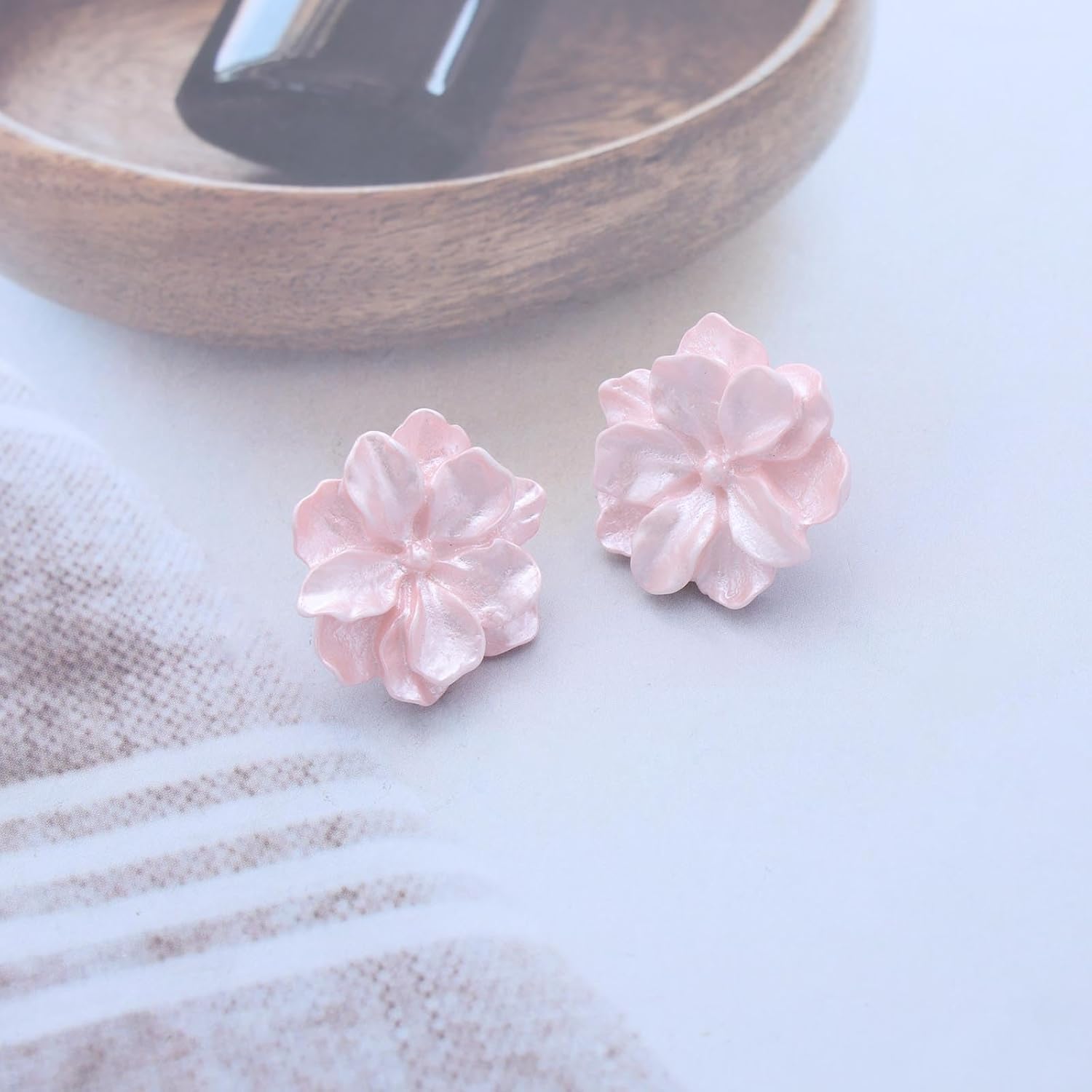 Boho Pink Acrylic Flower Stud Earrings Pink Enamel Flower Earrings Resin Petal Earrings French Camellia Earrings Jewelry for Women - Image 4