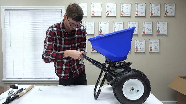 Amazon.com : EarthWay Polar Tech 65 LB (29 KG) Professional Ice