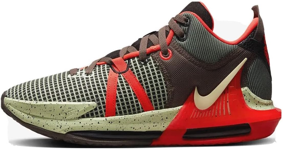 Lebron Witness VII, Three Quarters Tall Man